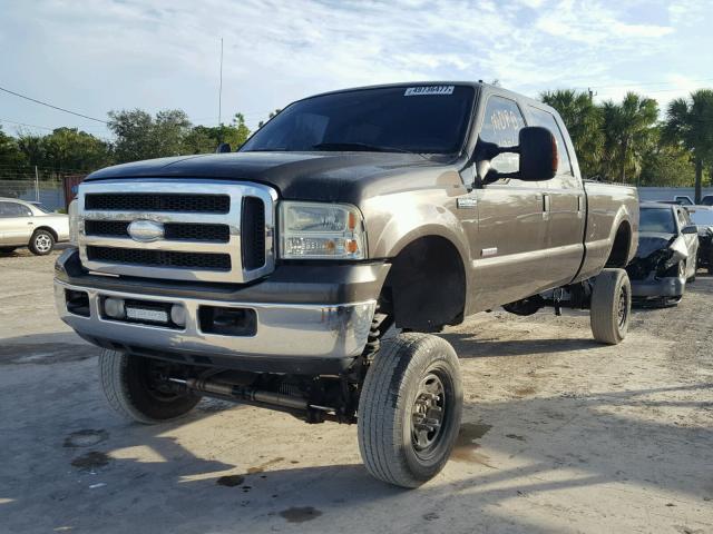 1FTWW31P65EC99252 - 2005 FORD F350 SRW S GRAY photo 2