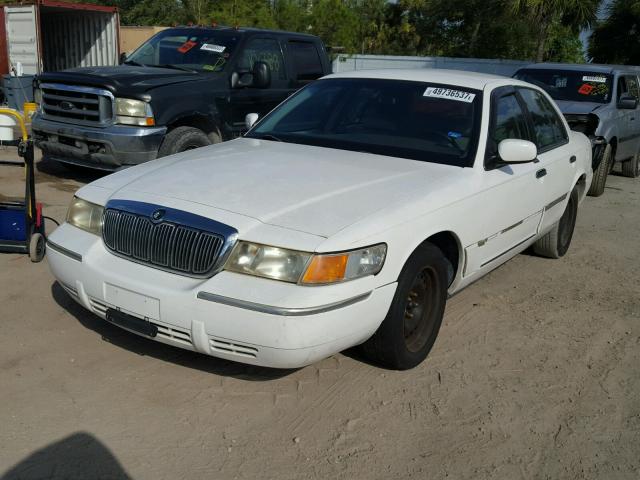 2MEFM75W3XX675341 - 1999 MERCURY GRAND MARQ WHITE photo 2