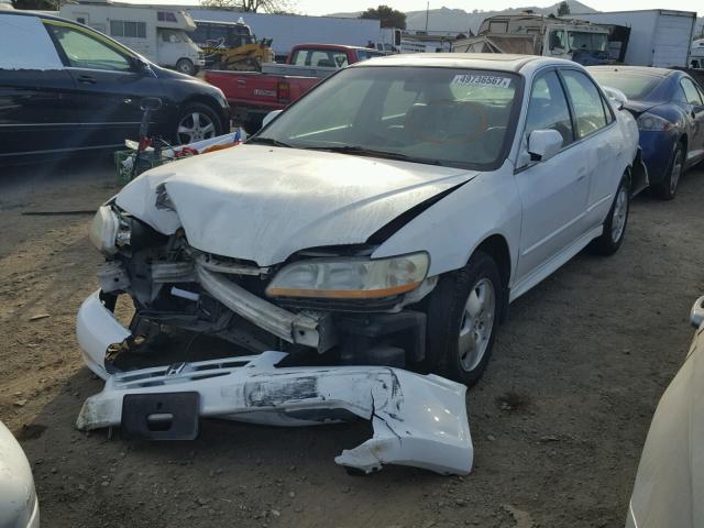 1HGCG16502A076320 - 2002 HONDA ACCORD EX WHITE photo 2