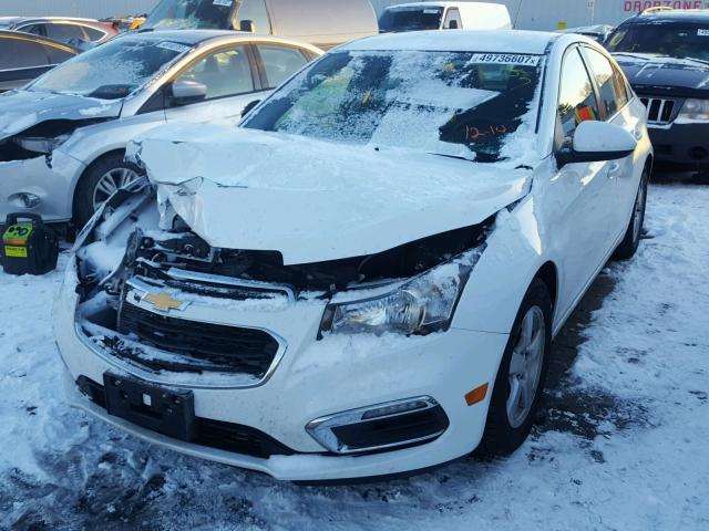 1G1PC5SB7F7107671 - 2015 CHEVROLET CRUZE LT WHITE photo 2