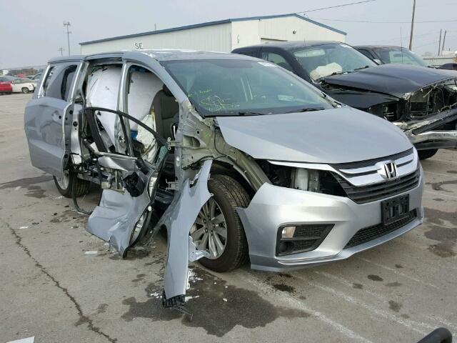 5FNRL6H2XJB028267 - 2018 HONDA ODYSSEY LX SILVER photo 1