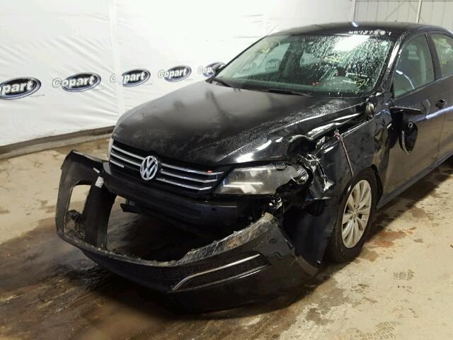 1VWAT7A3XFC042824 - 2015 VOLKSWAGEN PASSAT S BLACK photo 9