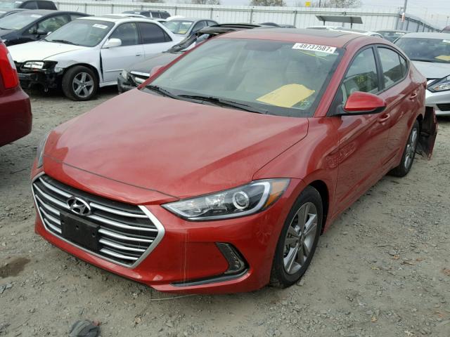 5NPD84LF4HH173598 - 2017 HYUNDAI ELANTRA SE RED photo 2