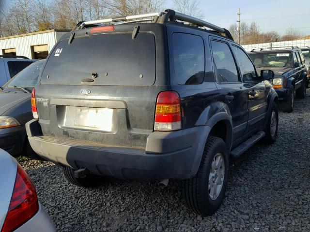 1FMYU93113KA11240 - 2003 FORD ESCAPE XLT BLACK photo 4