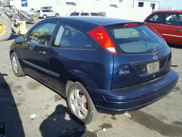 3FAFP31Z93R150073 - 2003 FORD FOCUS ZX3 BLUE photo 3