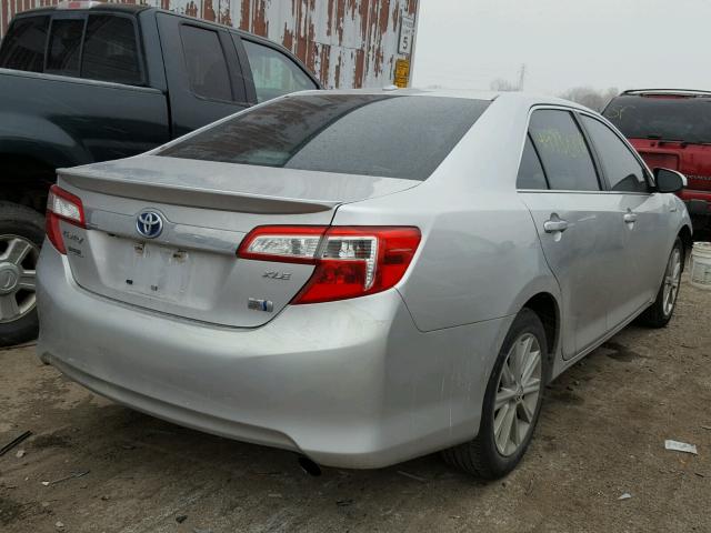 4T1BD1FK3DU082229 - 2013 TOYOTA CAMRY HYBR SILVER photo 4