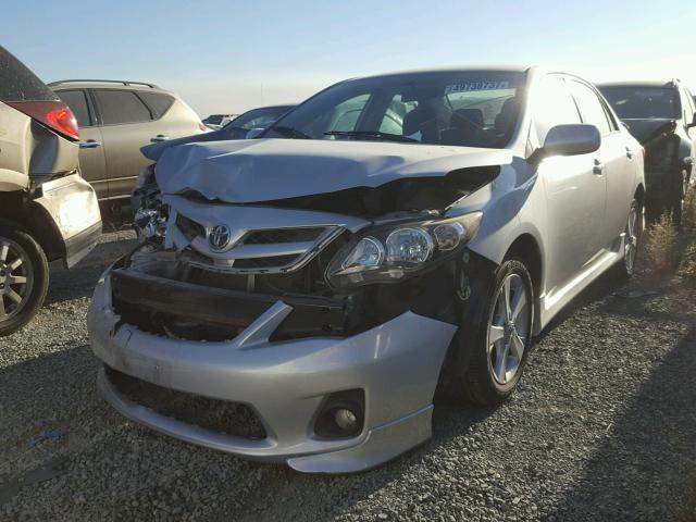 5YFBU4EE1DP115856 - 2013 TOYOTA COROLLA BA SILVER photo 2