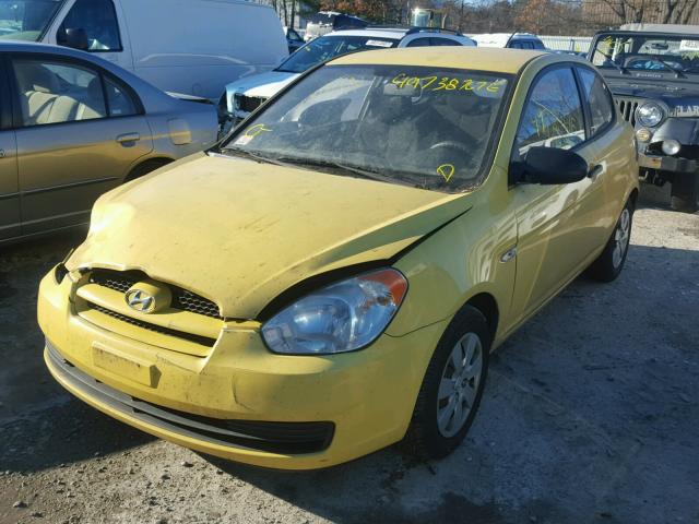 KMHCM36CX8U067046 - 2008 HYUNDAI ACCENT GS YELLOW photo 2