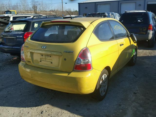 KMHCM36CX8U067046 - 2008 HYUNDAI ACCENT GS YELLOW photo 4