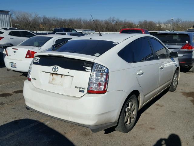 JTDKB20U377647365 - 2007 TOYOTA PRIUS WHITE photo 4