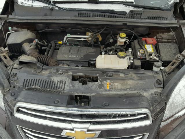 KL7CJRSB5FB211752 - 2015 CHEVROLET TRAX 1LT BROWN photo 7