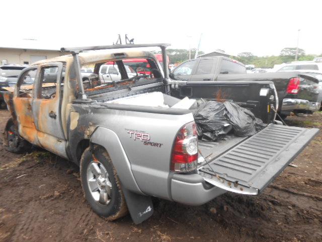 3TMLU4EN3CM100902 - 2012 TOYOTA TACOMA DOU SILVER photo 3