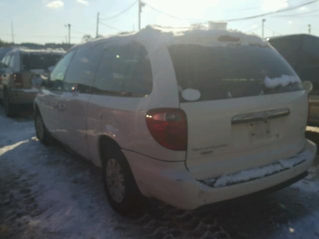 2C4GP44R65R190605 - 2005 CHRYSLER TOWN & COU WHITE photo 3