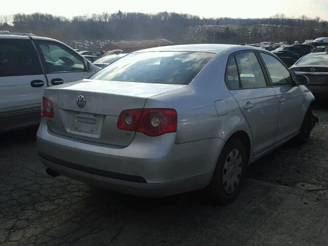 3VWPF71K76M634740 - 2006 VOLKSWAGEN JETTA VALU SILVER photo 4