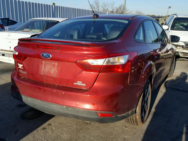 1FADP3F21EL330748 - 2014 FORD FOCUS SE RED photo 4