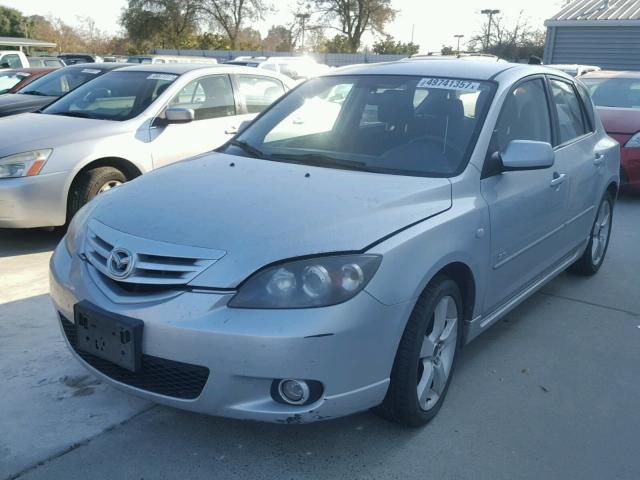 JM1BK143361516403 - 2006 MAZDA 3 HATCHBAC SILVER photo 2