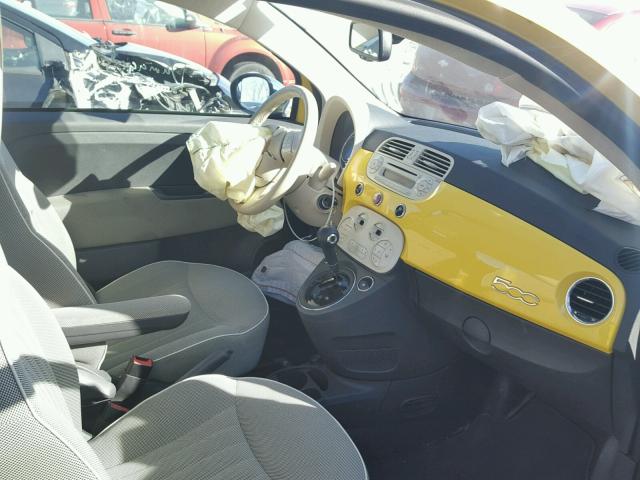 3C3CFFCR0CT106405 - 2012 FIAT 500 LOUNGE YELLOW photo 5