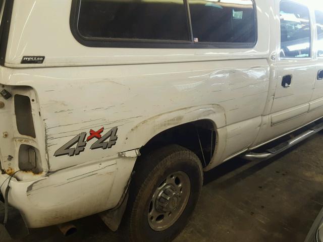 1GCGK13U33F248354 - 2003 CHEVROLET SILVERADO WHITE photo 9