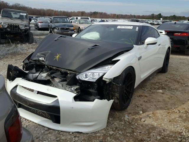 JN1AR5EF1AM231474 - 2010 NISSAN GT-R BASE WHITE photo 2