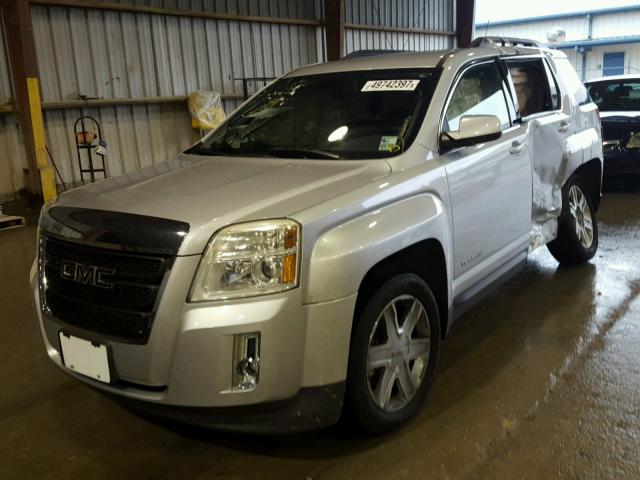 2CTFLFEY5A6292647 - 2010 GMC TERRAIN SL GRAY photo 2