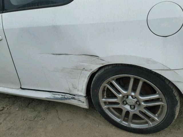 JTKDE177050016064 - 2005 TOYOTA SCION TC Սպիտակ լուսանկար 9