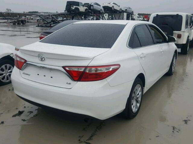 4T4BF1FK7FR475816 - 2015 TOYOTA CAMRY LE WHITE photo 4