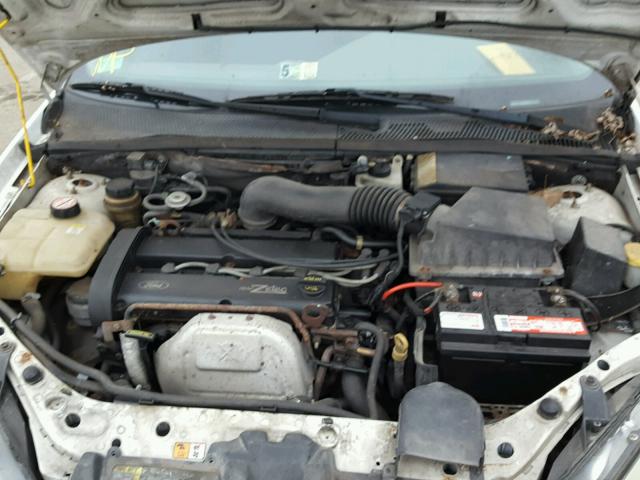 1FAHP36372W174154 - 2002 FORD FOCUS SE WHITE photo 7