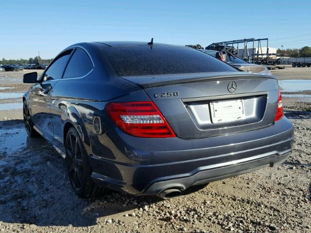 WDDGJ4HB4DG061542 - 2013 MERCEDES-BENZ C 250 GRAY photo 3