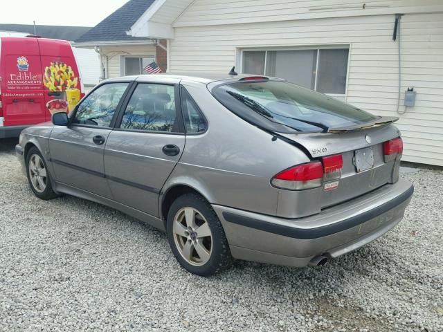 YS3DF58KX27009682 - 2002 SAAB 9-3 SE GRAY photo 3