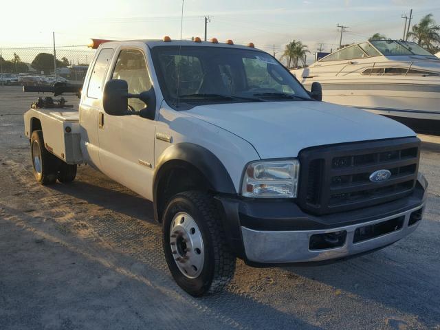 1FDAX56P47EB16778 - 2007 FORD F550 SUPER WHITE photo 1