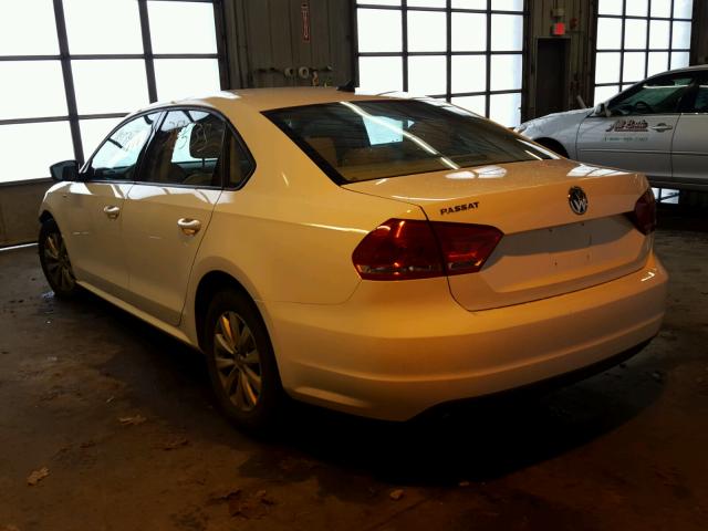 1VWAP7A3XDC137773 - 2013 VOLKSWAGEN PASSAT S WHITE photo 3