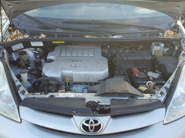 5TDZK23C07S015446 - 2007 TOYOTA SIENNA CE SILVER photo 7