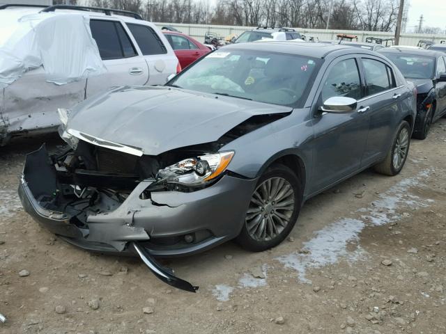 1C3BC2FB2BN579880 - 2011 CHRYSLER 200 LIMITE GRAY photo 2