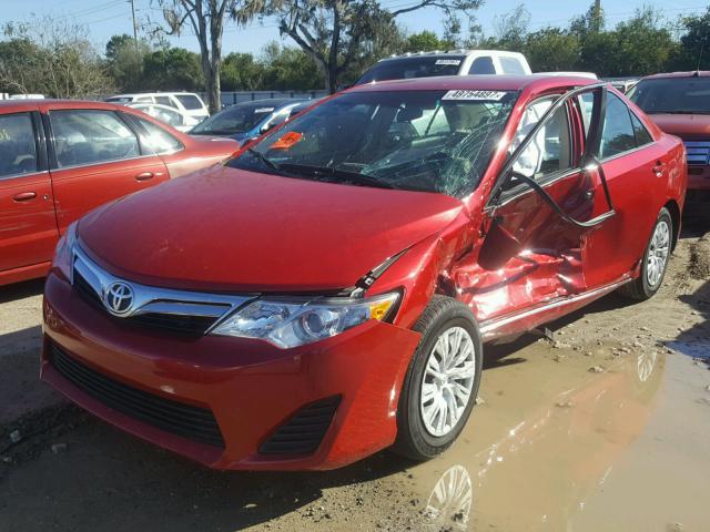 4T1BF1FK8EU730644 - 2014 TOYOTA CAMRY L RED photo 2