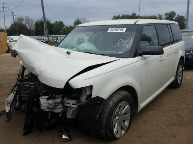 2FMGK5BC9BBD36157 - 2011 FORD FLEX SE WHITE photo 2