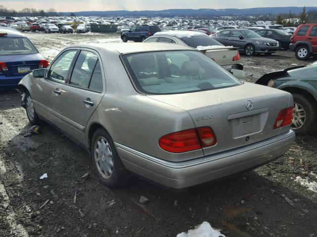 WDBJF65F3WA619485 - 1998 MERCEDES-BENZ E 320 BEIGE photo 3