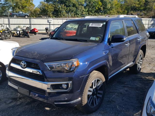 JTEBU5JR8J5490663 - 2018 TOYOTA 4RUNNER SR BLUE photo 2