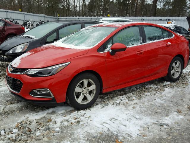 1G1BE5SM5H7160152 - 2017 CHEVROLET CRUZE LT RED photo 2