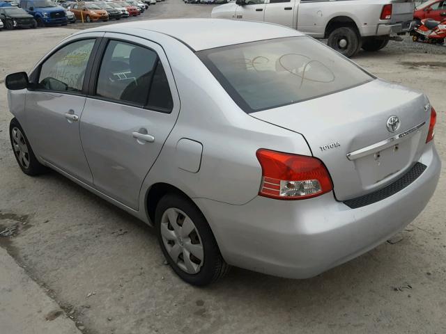 JTDBT923471076675 - 2007 TOYOTA YARIS SILVER photo 3