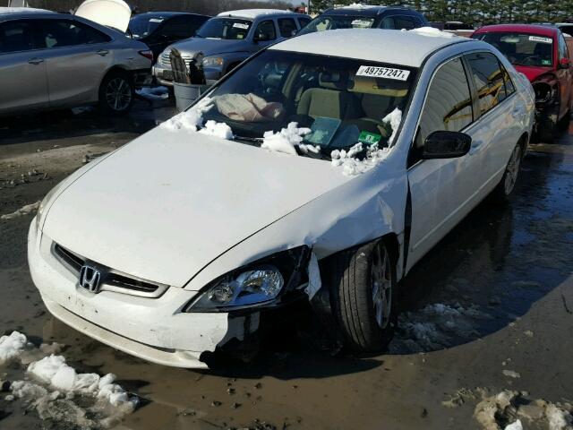 1HGCM563X3A006646 - 2003 HONDA ACCORD LX WHITE photo 2