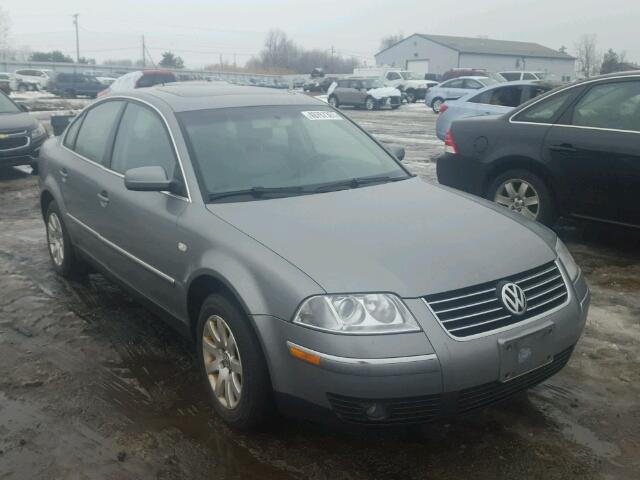 WVWPD63B72P455411 - 2002 VOLKSWAGEN PASSAT GLS GRAY photo 1