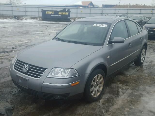 WVWPD63B72P455411 - 2002 VOLKSWAGEN PASSAT GLS GRAY photo 2