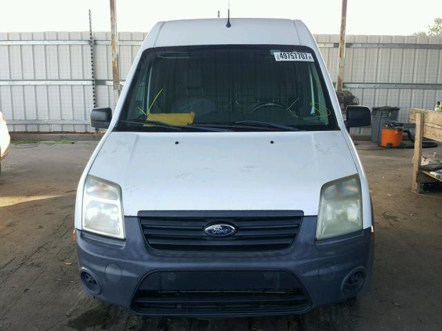 NM0LS7AN8BT047866 - 2011 FORD TRANSIT CO WHITE photo 9