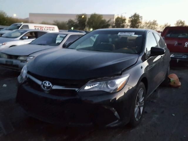 4T1BF1FKXHU335269 - 2017 TOYOTA CAMRY LE 黑色 照片 2