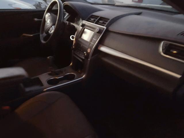 4T1BF1FKXHU335269 - 2017 TOYOTA CAMRY LE 黑色 照片 5