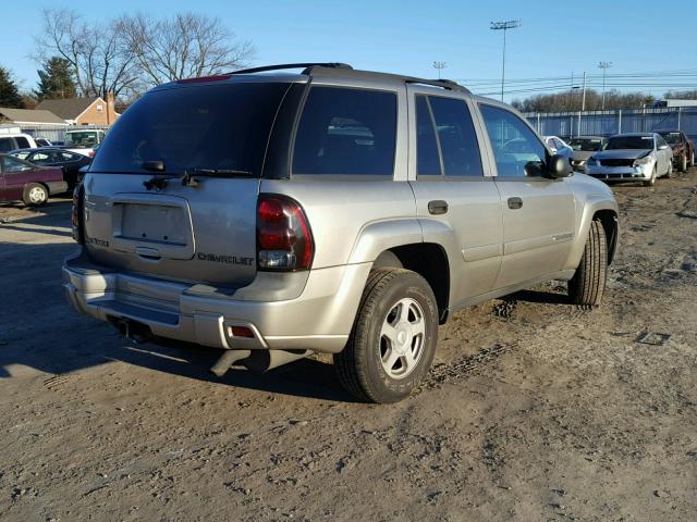 1GNDT13S422471109 - 2002 CHEVROLET TRAILBLAZE BEIGE photo 4