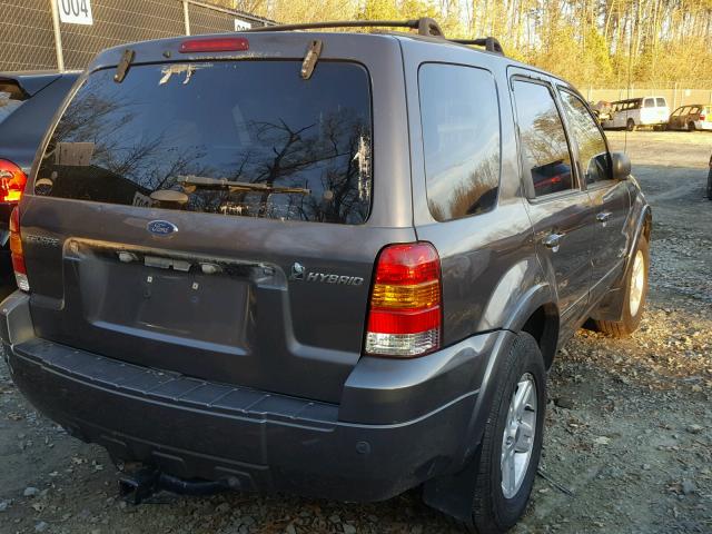 1FMCU96H86KC95943 - 2006 FORD ESCAPE HEV BLACK photo 4