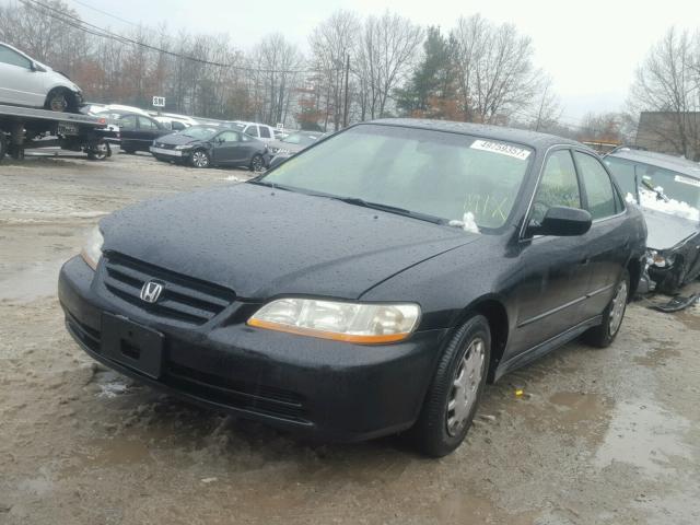 JHMCG66502C010154 - 2002 HONDA ACCORD LX BLACK photo 2