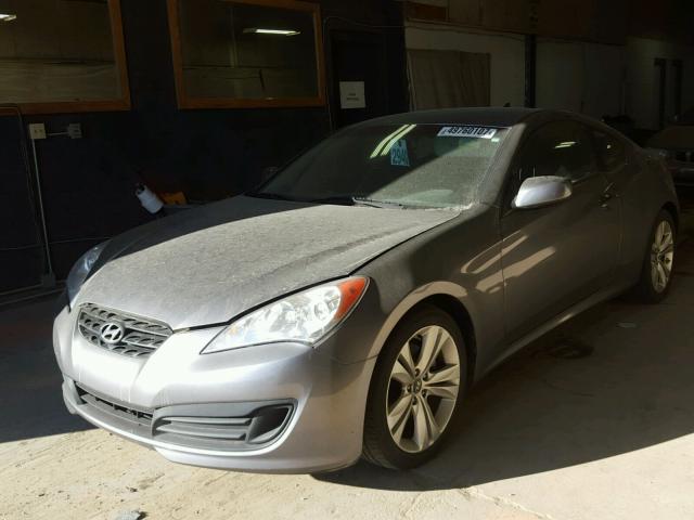 KMHHT6KDXAU037088 - 2010 HYUNDAI GENESIS CO GRAY photo 2