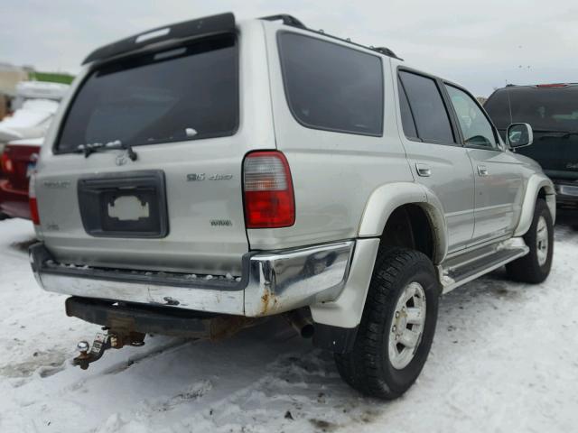 JT3HN86R0Y0302137 - 2000 TOYOTA 4RUNNER SR SILVER photo 4